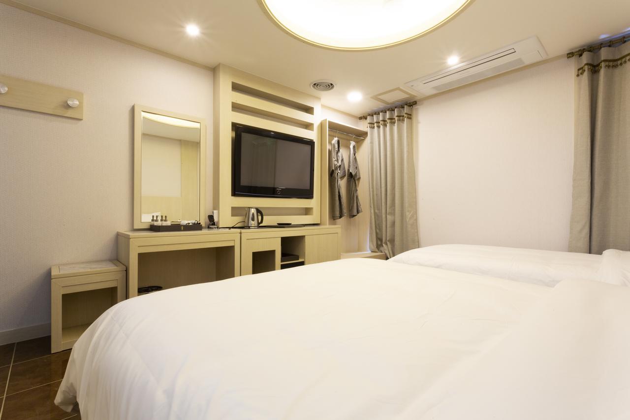 סיאול Hotel Tirol מראה חיצוני תמונה